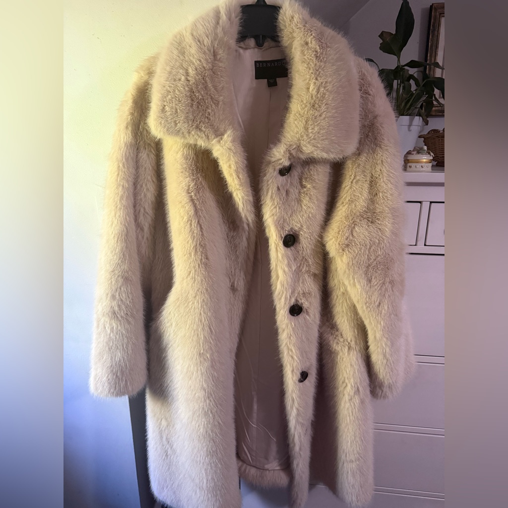 Bernardo Cream Faux Fur Coat With Buttons New